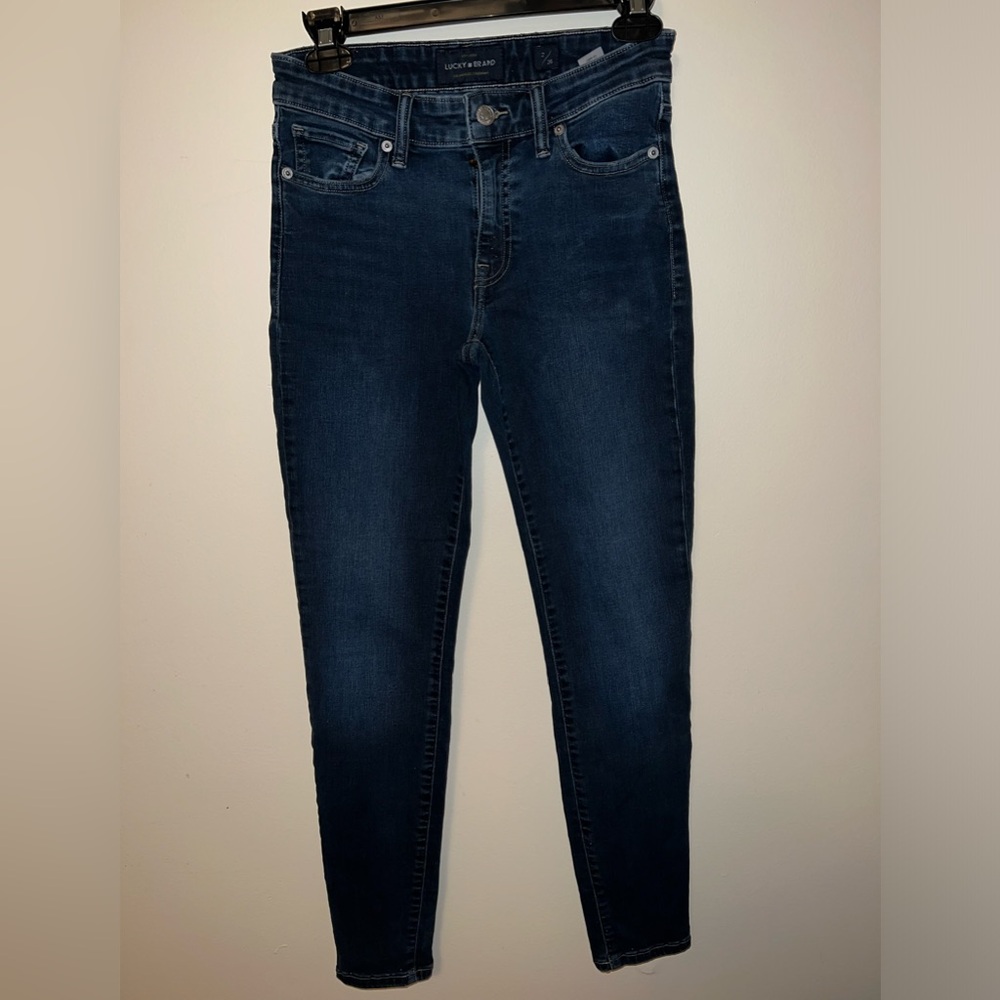 Jeans size 2/26 Lucky Brand dark wash